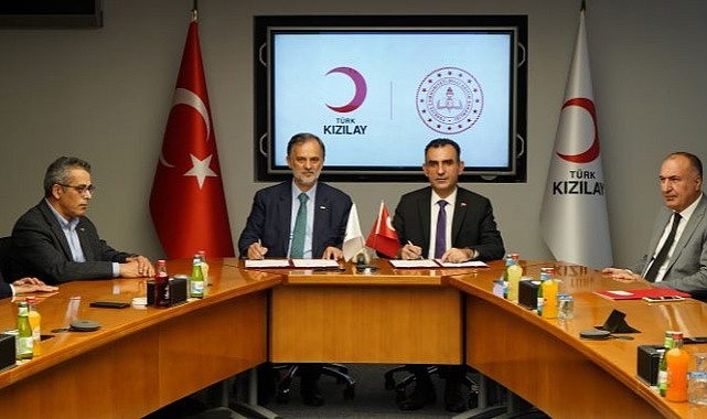 Her Okulda Bir Öğretmen '' Kızılay Öğretmeni'' Olacak