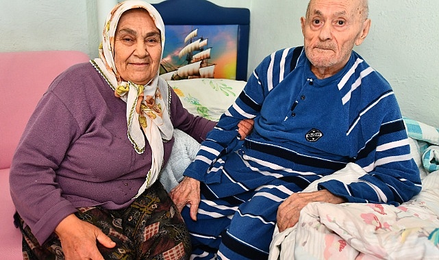 İzmir Büyükşehir Belediyesi&#039;nin Evde Bakım Hizmeti Yüzleri Güldürüyor