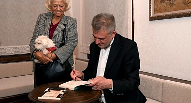 Kürşat Başar İle 'Başucumda Müzik' Çalıkuşu Kültür Evi'ne Konuk Oldu