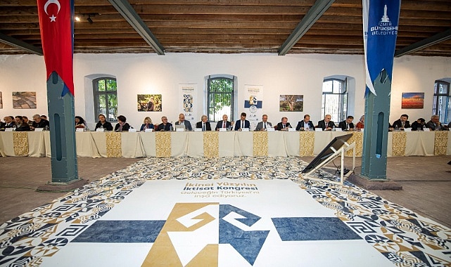 Soyer: “Geleceğin siyasetine yön vermek niyetindeyiz”