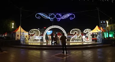 19 Mayıs Gençlik Meydanı'nda her akşam eğlence var