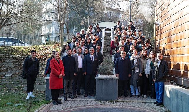 Alim Işık öğrencilerle bir araya geldi