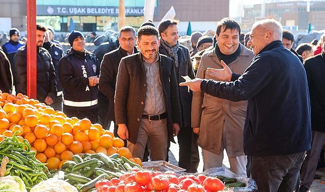 Başkan Çapkın'dan Çarşamba Pazarı Esnafına Ziyaret