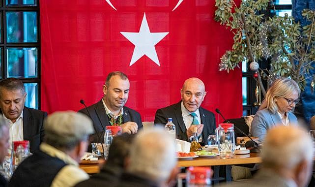 Başkan Soyer Urla'da muhtarlarla buluştu