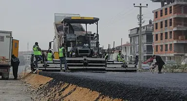 Erken Paşa Mahallesi'nde Asfalt Mesaisi