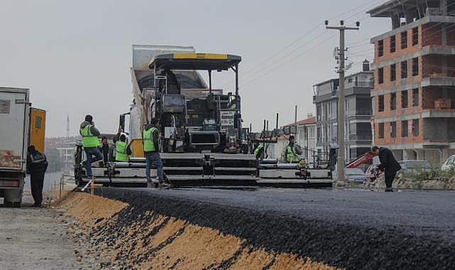 Erken Paşa Mahallesi'nde Asfalt Mesaisi