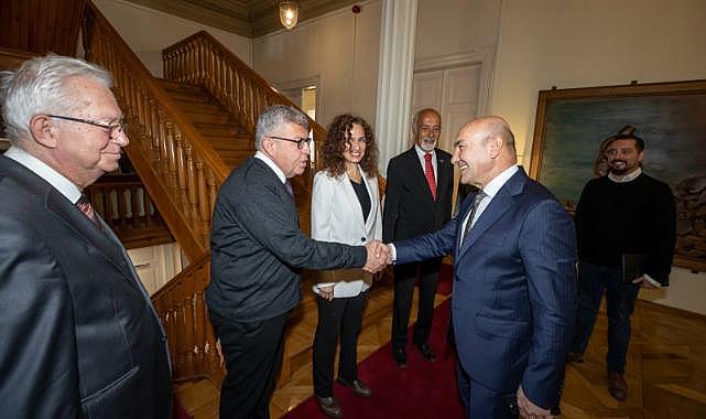 İzmir Büyükşehir Belediyesi'nden STK'larla protokol
