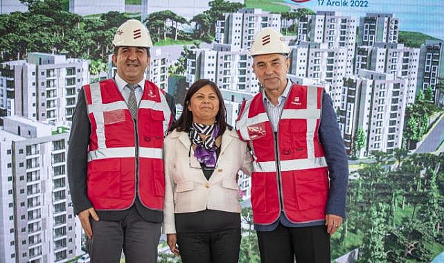 İzmir'de belediye personeli ve dar gelirli aileler için toplu konut projesi
