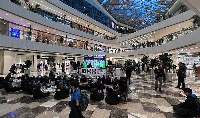 Kripto fenomenleri ödüllü PlayStation turnuvasında buluştu