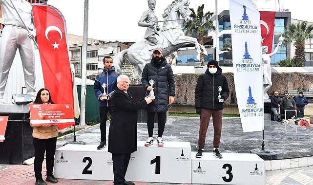 Menemen’de devrim şehitlerine saygı günü