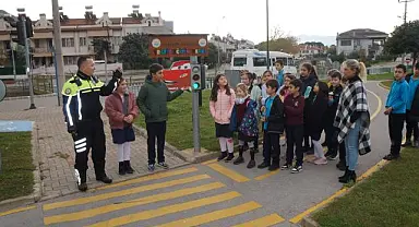 Öğrencilere motor ve bisiklet kullanım kuralları anlatıldı