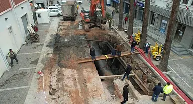 Şehit Fethibey Caddesi'ndeki altyapı sorunu da çözülüyor