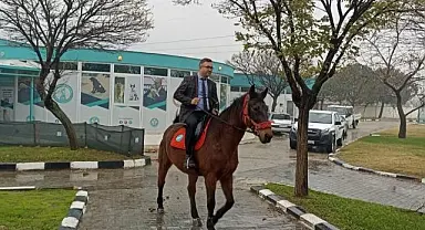 Atlı zabıta birliği göreve hazırlanıyor
