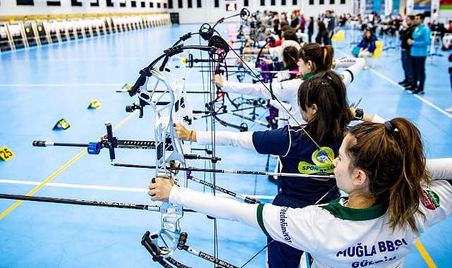 Büyükşehir Okçuları rekorlar kırmaya devam ediyor
