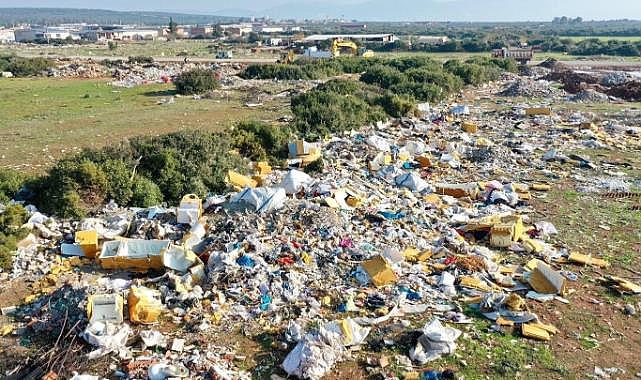 Didim'de moloz temizleme çalışması yapıldı