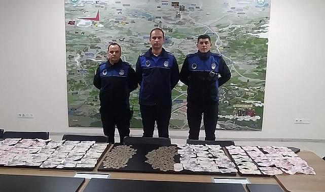 Dilencinin Üzerinden Çıkan Günlük Kazanç Şok Etti