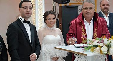 Yunusemre'de bin 618 çift hayatını birleştirdi