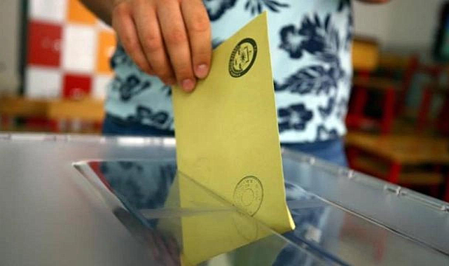 AK Parti seçim ertelemeyi tartıştı, 14 Mayıs'ta karar kıldı