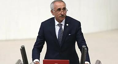 AKP'li Vekil Enkaz Altında!