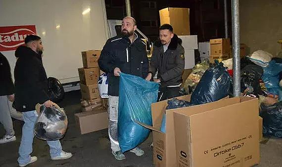 Almanya&#039;daki Türkler depremzedeler için seferber oldu