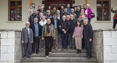 Başkan Soyer Osmaniye'de yıkılmayan köy enstitüsünü örnek gösterdi
