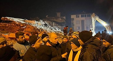Başkan Zolan ve Vali Atik deprem bölgesinde