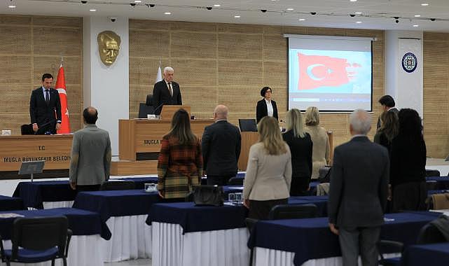 Büyükşehir Belediye Meclisinde Depremzedeler Anıldı