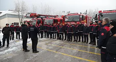Denizli Büyükşehir Belediyesi, Ekipleri Deprem Bölgesine Doğru Yola Çıktı
