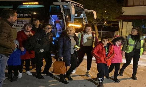 Ege'nin otelleri depremzedelere açıldı!