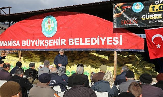 Soma ve Kırkağaç’ta Üreticiye Gübre Desteği
