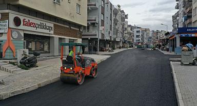 Aydın Büyükşehir Belediyesi Kuşadası'nın yollarını yeniliyor