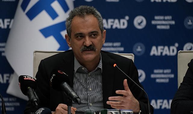 Bakan Özer Okulların 16 Haziran'da Kapanacağını Duyurdu
