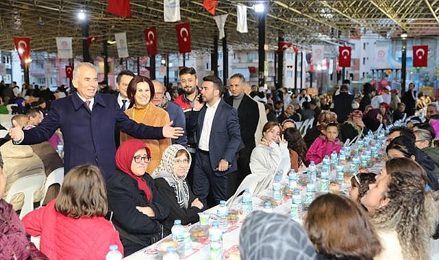 Denizli Büyükşehir Belediyesi&#039;nin gönül sofrası Değirmenönü&#039;nde kuruldu
