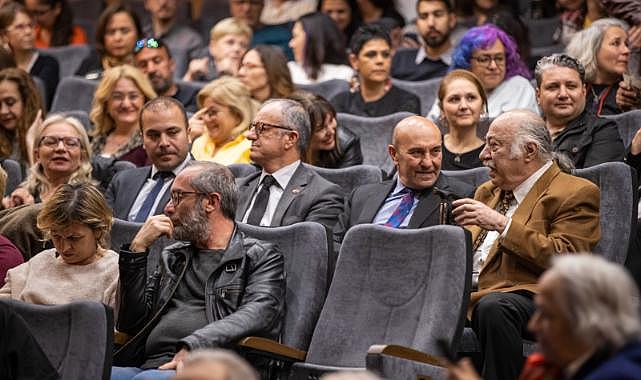 Dünya Tiyatro Günü'nde "3 Nalla 1 At" Oyununun Galası Yapıldı
