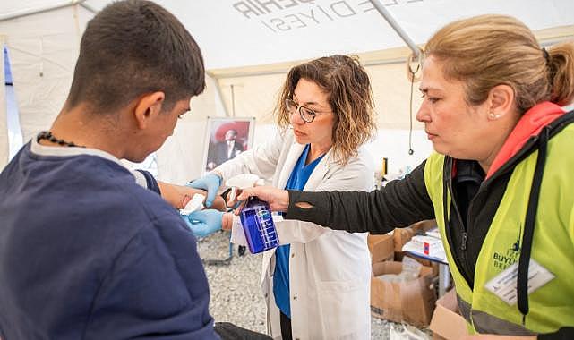 "Gönüllü hekimlere fırsat veren Başkan Soyer'e teşekkür ediyorum"