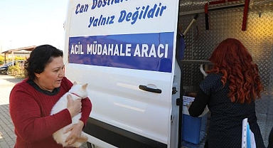 Muğla Acil Müdahale Aracı İle Depremzede Candostların Yanında