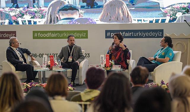 Neptün Soyer: "Doğayla uyumlu olmak zorundayız"
