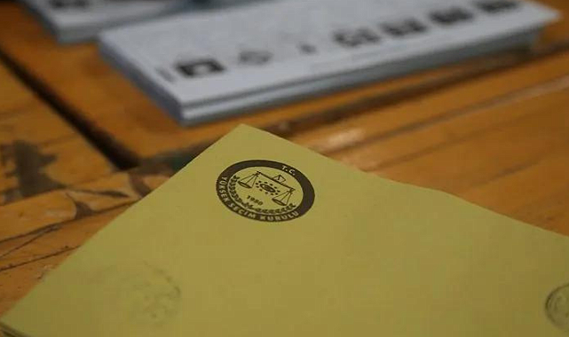 Adayların pusuladaki sıralamaları kura ile belli oldu