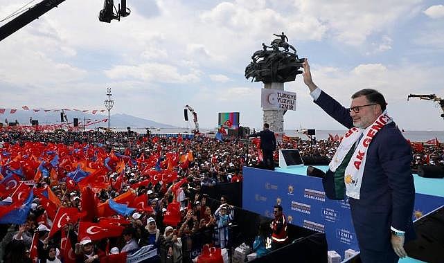 AK Parti'den İzmir'de coşkulu miting
