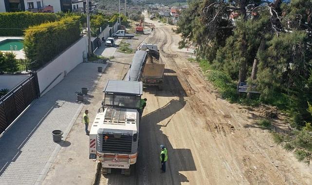 Aydın Büyükşehir Belediyesi Kuşadası'nda Yol Yapım Çalışmalarına Devam Ediyor