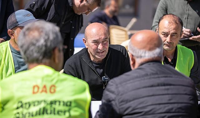 Başkan Soyer Hatay'da İzmir Dayanışma Gönüllüleri'ni ziyaret etti