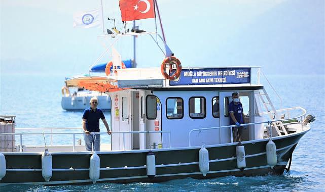 Büyükşehir 7 Atık Alım Teknesiyle Yaza Hazırlanıyor
