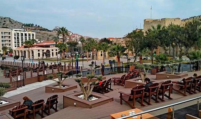 Çeşme'de bayram hazırlığı