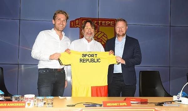 Göztepe'de yönetim de sınıfı geçti