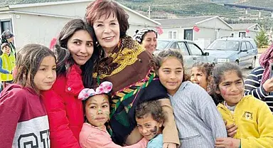 Hülya Koçyiğit Konteyner Kentte