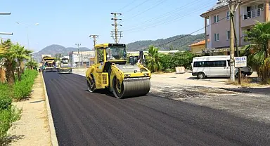 Muğla, Ortaca’da Yol Bakım Çalışmalarını Sürdürüyor