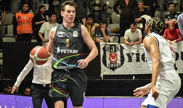 Petkimspor Beşiktaş'ı devirdi, rahat nefes aldı