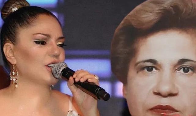 Anneye gözü yaşlı veda! Şarkıcı İzel’i annesini son yolculuğuna uğurladı