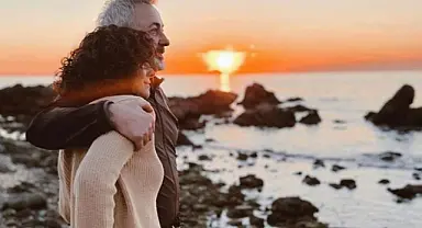 Arzum Onan, 27 yıllık eşi Mehmet Aslantuğ ile boşanma kararı aldıklarını duyurdu