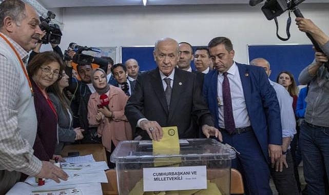 Bahçeli'nin oy kullandığı sandıktan Kılıçdaroğlu çıktı